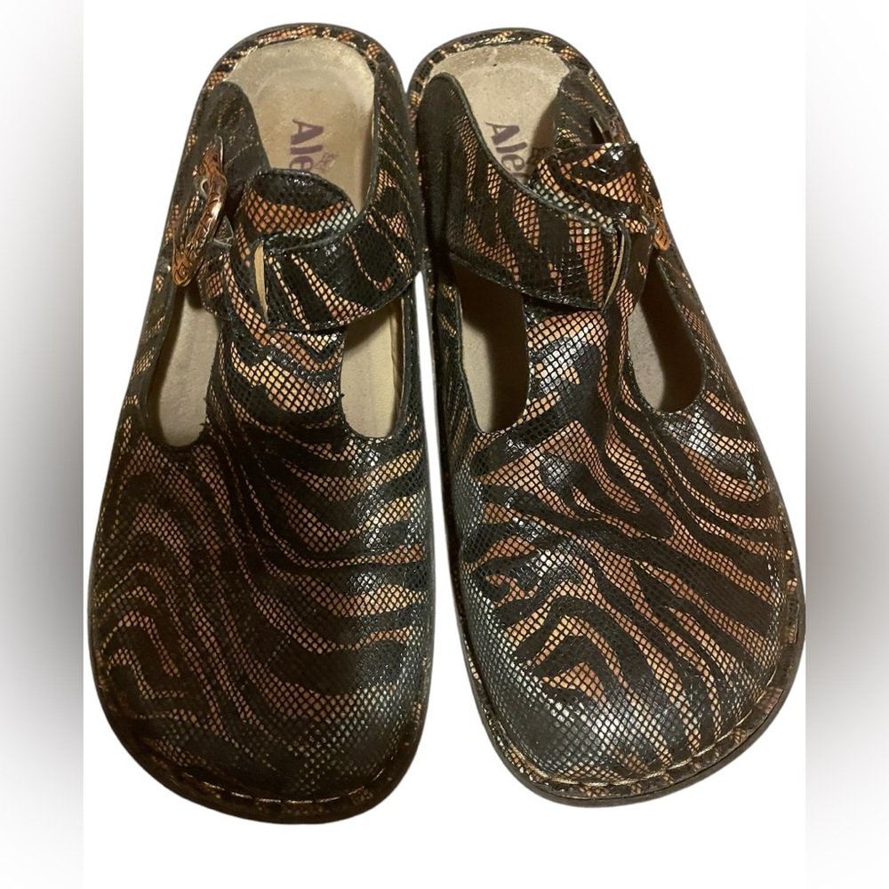 Used- Alegria animal print backless clogs very comfortable lots of life left